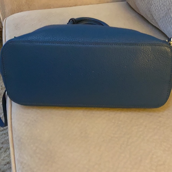 Handbag - Picture 4 of 8